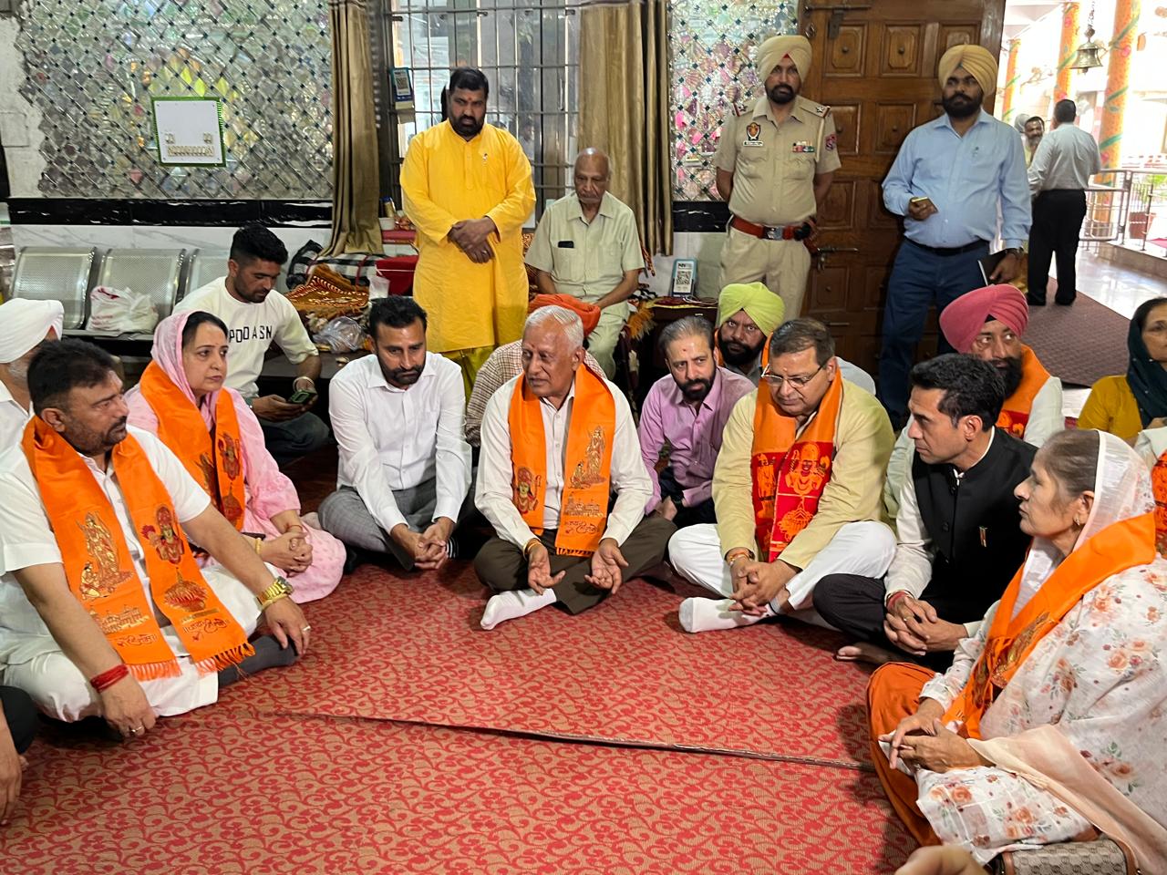 ਆਪ ਪੰਜਾਬ ਅੱਤਵਾਦ ਵਿਰੁੱਧ ਇੱਕਜੁੱਟ: ਪਹਿਲਗਾਮ ਵਿੱਚ ਮਾਰੇ ਗਏ ਲੋਕਾਂ ਲਈ ਸੂਬੇ ਭਰ ਵਿੱਚ ਕੱਢਿਆ ਕੈਂਡਲ ਮਾਰਚ, ਕੀਤੀ ਪ੍ਰਾਰਥਨਾ