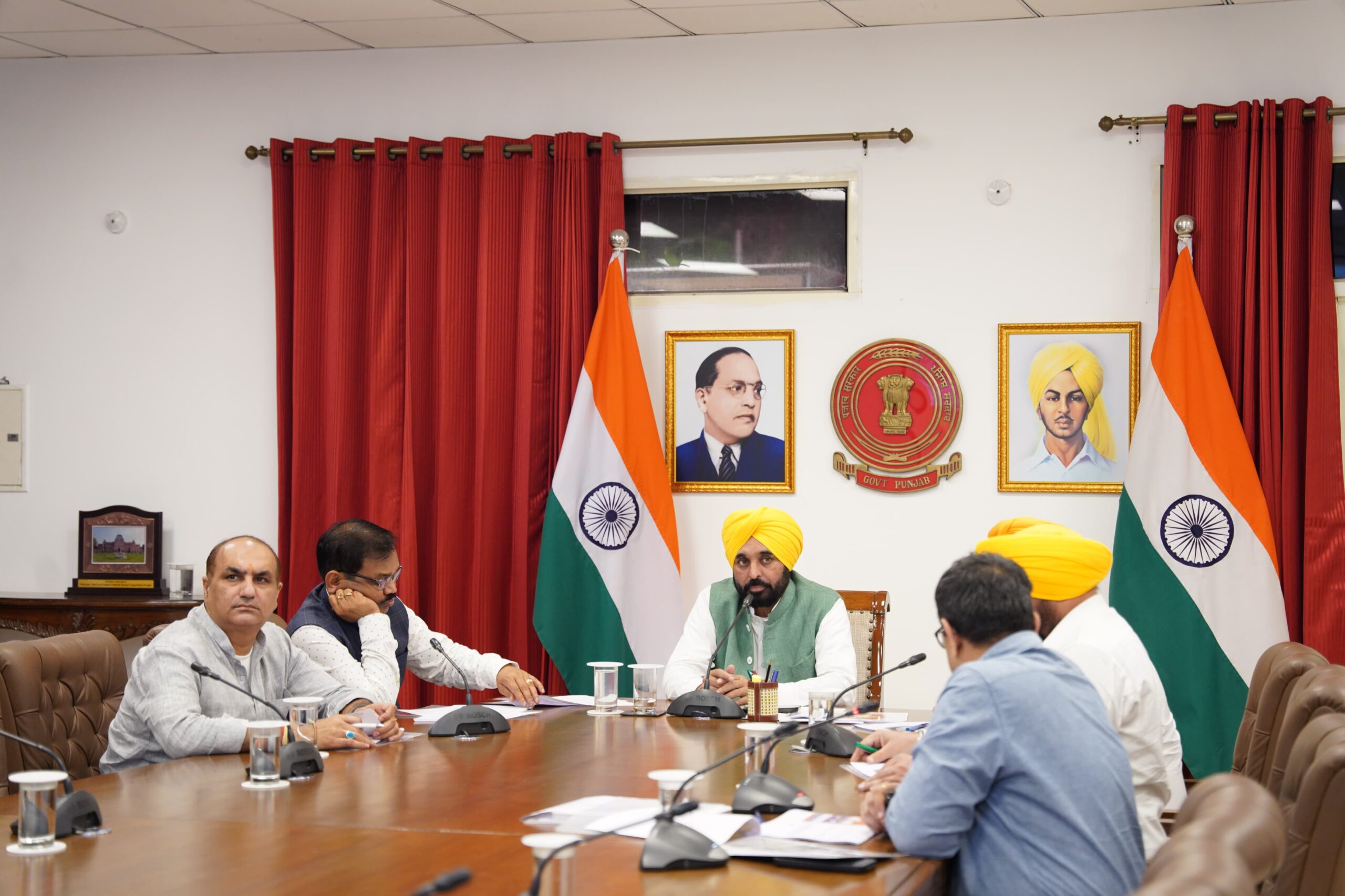 ਮੁੱਖ ਮੰਤਰੀ ਵੱਲੋਂ ਸ੍ਰੀ ਗੁਰੂ ਤੇਗ ਬਹਾਦਰ ਜੀ ਦੇ 350ਵੇਂ ਸ਼ਹੀਦੀ ਦਿਹਾੜੇ ਨੂੰ ਸਮਰਪਿਤ ਲੜੀਵਾਰ ਸਮਾਗਮਾਂ ਦਾ ਐਲਾਨ