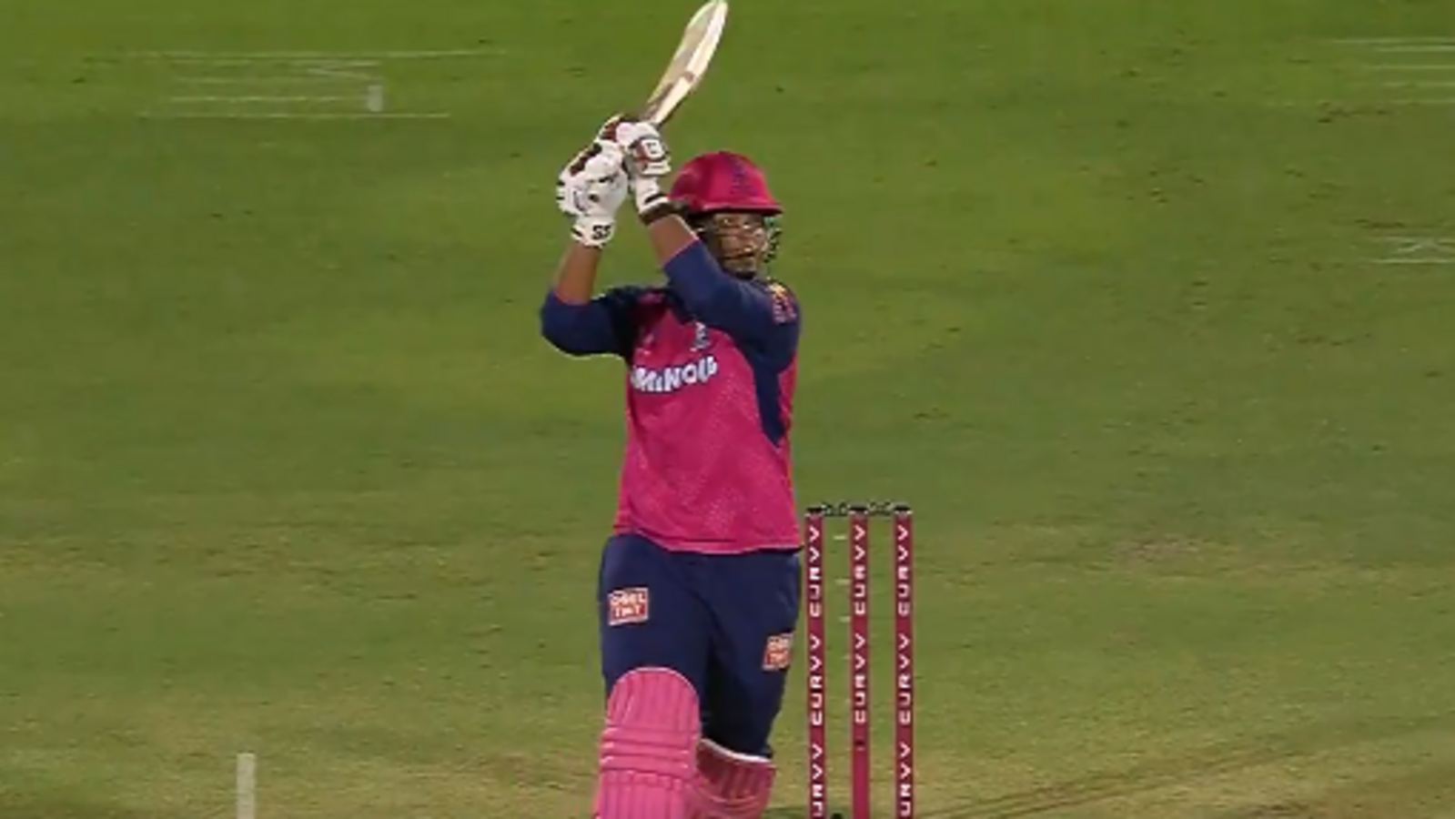 Vaibhav Suryavanshi Six Secret: ਵੈਭਵ ਸੂਰਿਆਵੰਸ਼ੀ ਦੇ ਪੈਰਾਂ ਵਿੱਚ ਹੈ ਛੱਕਿਆਂ ਦਾ ਰਾ