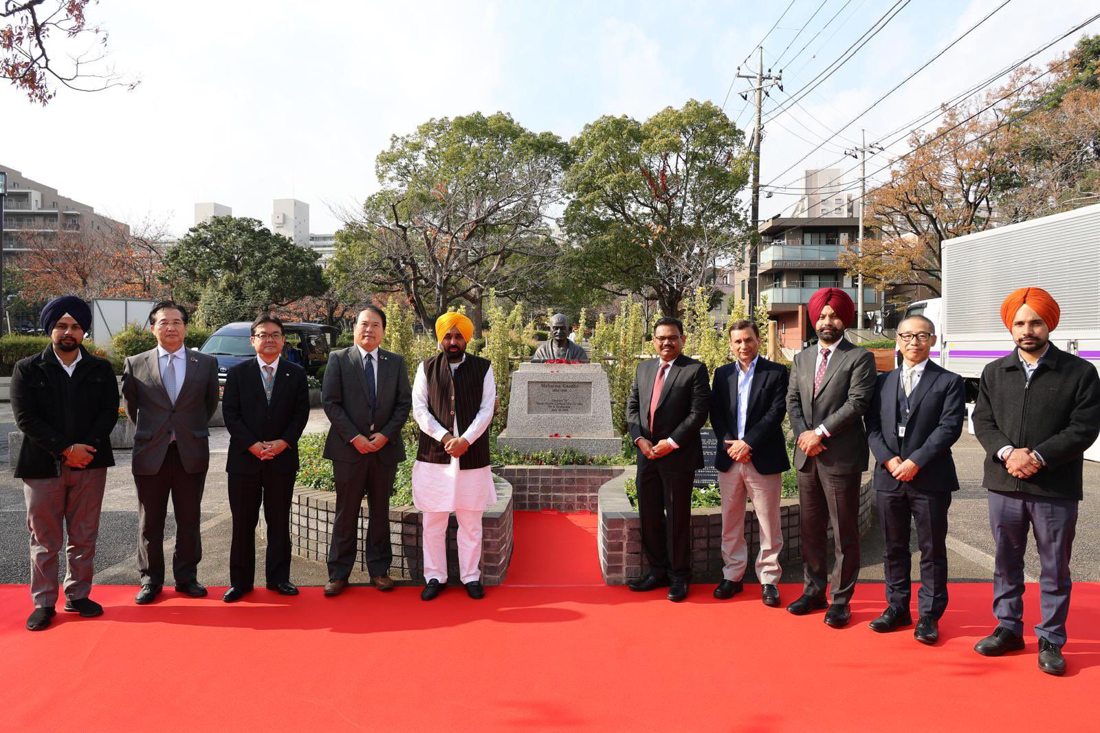 *ਮੁੱਖ ਮੰਤਰੀ ਦੇ ਜਾਪਾਨ ਦੌਰੇ ਦੀ ਸ਼ੁਰੂਆਤ , ਏਡੋਗਾਵਾ ਗਾਂਧੀ ਪਾਰਕ ਵਿਖੇ ਮਹਾਤਮਾ ਗਾਂਧੀ ਨੂੰ ਸ਼ਰਧਾਂਜਲੀ ਭੇਟ*