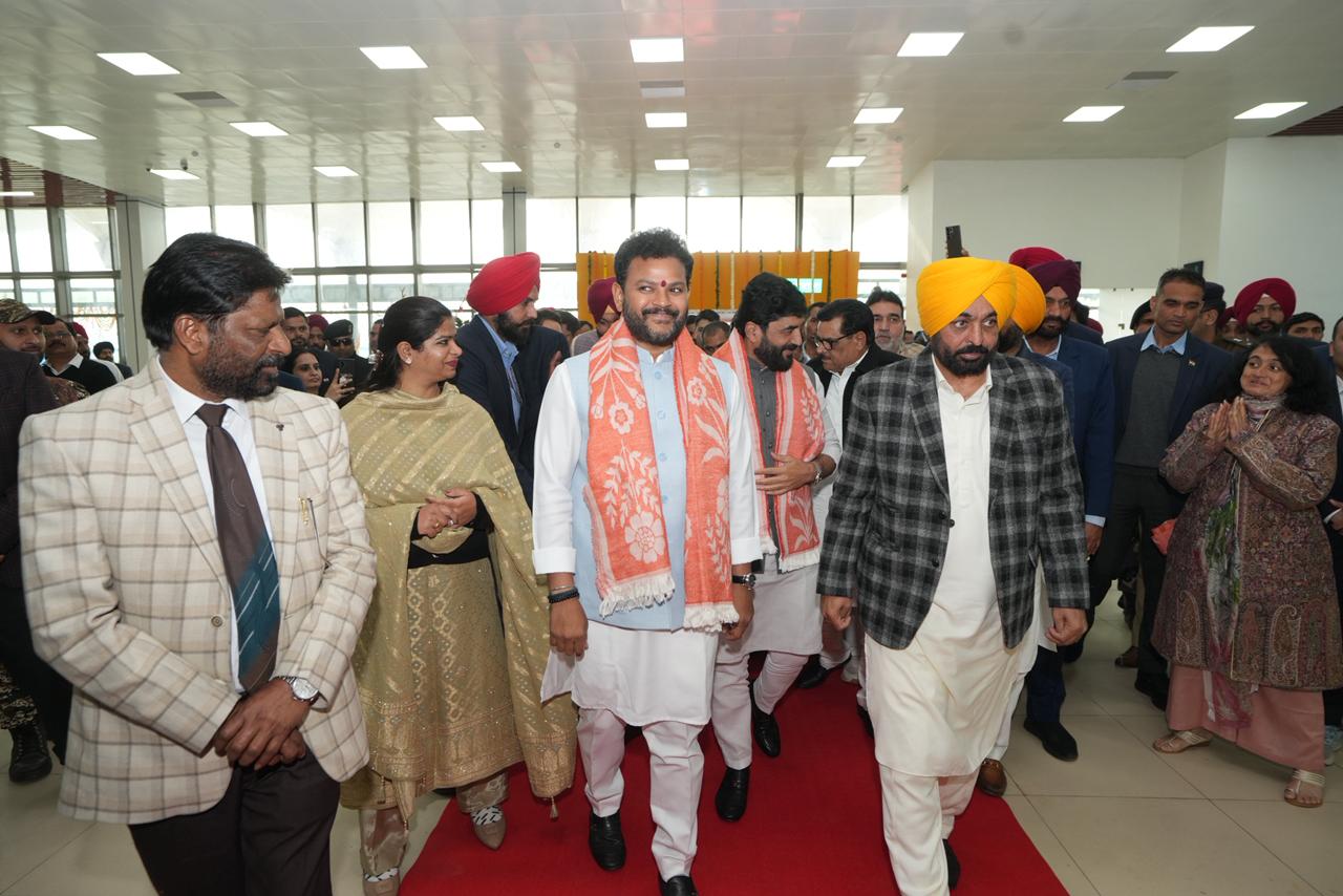 *ਮੁੱਖ ਮੰਤਰੀ ਭਗਵੰਤ ਸਿੰਘ ਮਾਨ ਵੱਲੋਂ ਪ੍ਰਧਾਨ ਮੰਤਰੀ ਨੂੰ ਹਲਵਾਰਾ ਹਵਾਈ ਅੱਡੇ ਦਾ ਨਾਂ ਸ਼ਹੀਦ ਕਰਤਾਰ ਸਿੰਘ ਸਰਾਭਾ ਦੇ ਨਾਂ ‘ਤੇ ਰੱਖਣ ਦੀ ਅਪੀਲ*