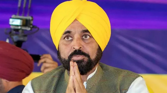 ਸਰਦੂਲਗੜ੍ਹ ਰੈਲੀ ‘ਚ ਗਰਜੇ CM ਮਾਨ, ਵਿਰੋਧੀਆਂ ‘ਤੇ ਸਾਧੇ ਤਿੱਖੇ ਨਿਸ਼ਾਨੇ; ਏਸ਼ੀਆਈ ਖੇਡਾਂ ਦੇ ਮੈਡਲ ਜੇਤੂ ਨੂੰ ਦਿੱਤਾ 50 ਲੱਖ ਦਾ ਚੈੱਕ